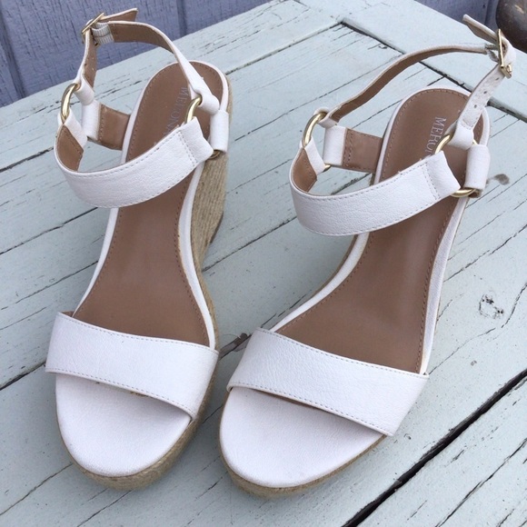 Merona Melinda White Wedge Sandals size 9.5 - Picture 1 of 8